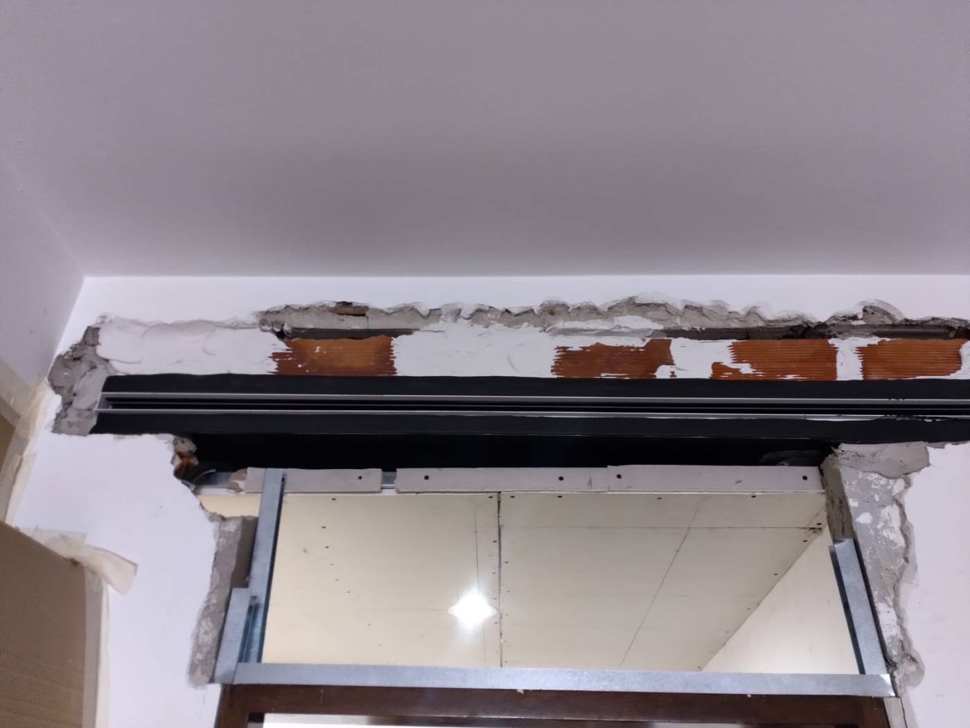 macera-temoidraulica-impianto-condizionamento-canalizzato-bocchette-villa-milano (4)