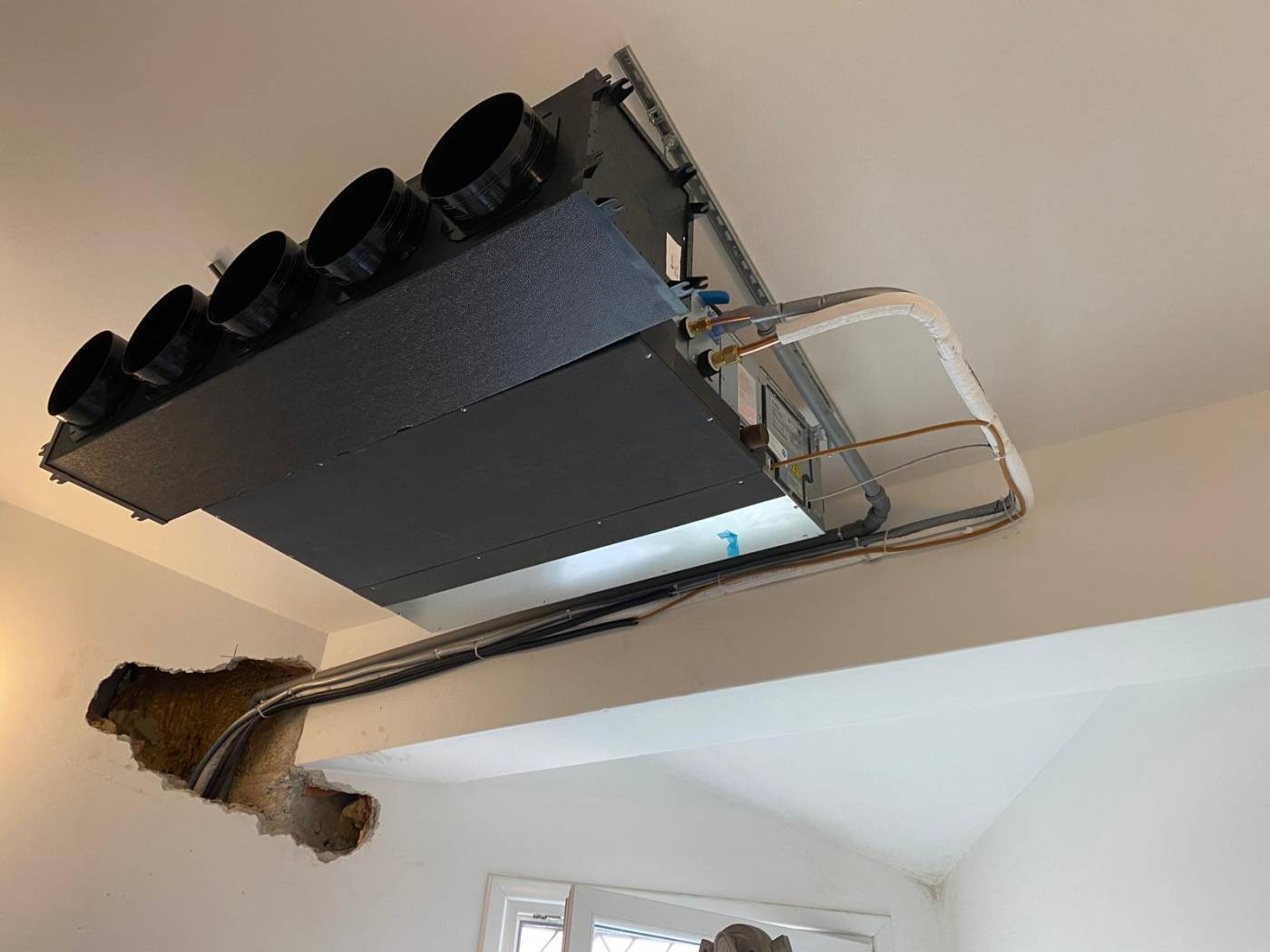 macera-termoidraulica-impianto-condizionamento-canalizzato-residenziale-varese (2)