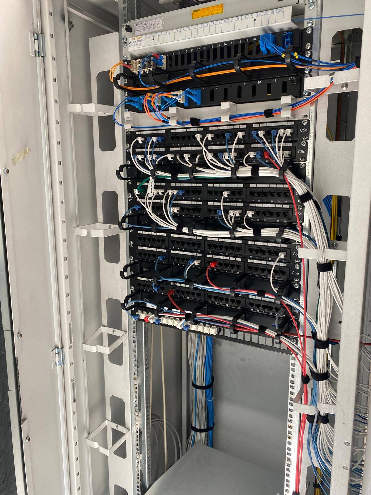 macera-termoidraulica-sistemazione-cablaggio-rete-locale-azienda-milano (3)